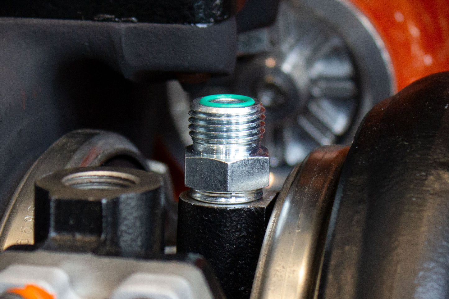 Factory Oil Feed Line Fitting for Holset Turbochargers Fleece Performance